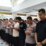 Polresta Sidoarjo Gelar Sholat Ghaib dan Doa Bersama untuk Korban Bencana Aceh Sumatera