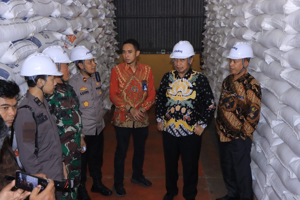 Polres Madiun Bersama Forkopimda Cek Stabilitas Harga Bapokting Jelang Nataru