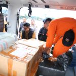 Helikopter AW169 Polri Distribusikan 348 Kg Logistik Kemanusiaan untuk Korban Bencana di Aceh Tamiang