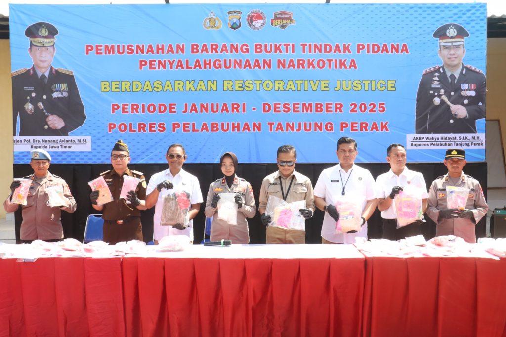 Polres Pelabuhan Tanjung Perak Musnahkan Barang Bukti Narkoba Hasil Ungkap Kasus Sepanjang Tahun 2025