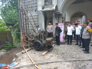 Peringati Hari Jadi Reserse Ke-78 Polres Kediri Bantu Sumur Bor