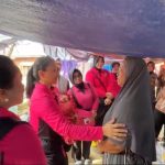 Ketum Bhayangkari Beri Bantuan di Pengungsian Aceh Tamiang, Hibur dan Kuatkan Korban